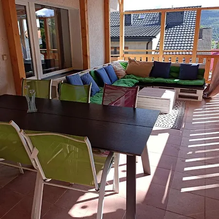 Izerka Balia Jacuzzi Sauna Billard בית נופש