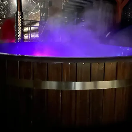 Izerka Balia Jacuzzi Sauna Billard Semesterbostad