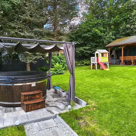 Izerka Balia Jacuzzi Sauna Billard *