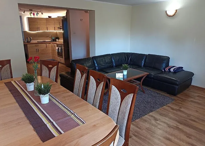 Semesterbostad Izerka Balia Jacuzzi Sauna Billard