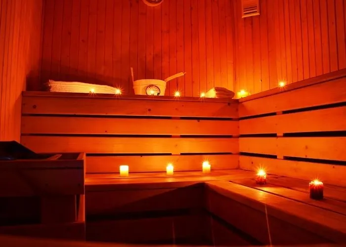 Semesterbostad Izerka Balia Jacuzzi Sauna Billard *