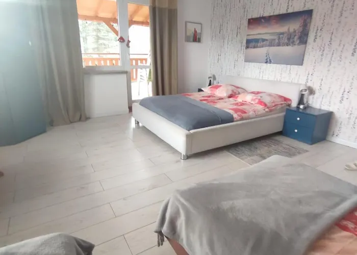 Semesterbostad Izerka Balia Jacuzzi Sauna Billard